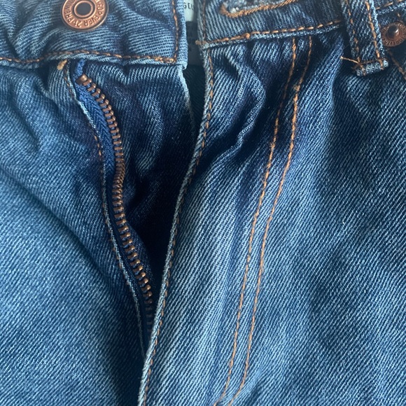 SOLD🏷❌ FOREVER 21| denim shorts - Picture 3 of 6